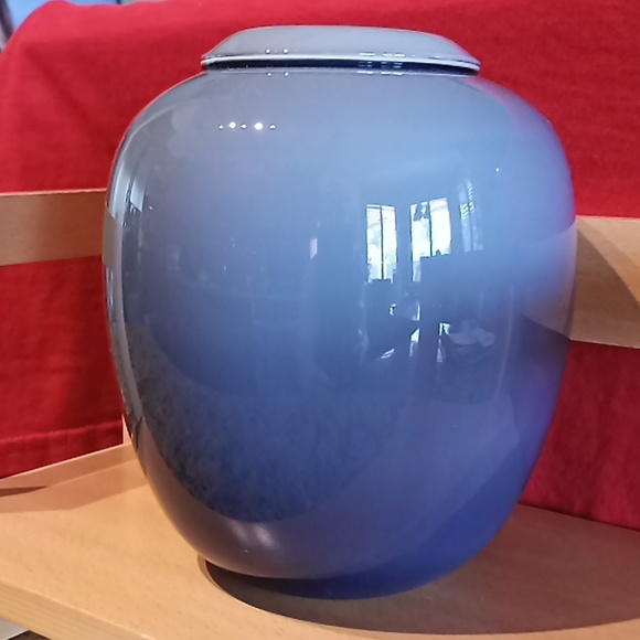 Vintage LARRY LASLO For MIKASA. Ombre Purple Glass Vase. Flawless Condition. - Picture 5 of 15